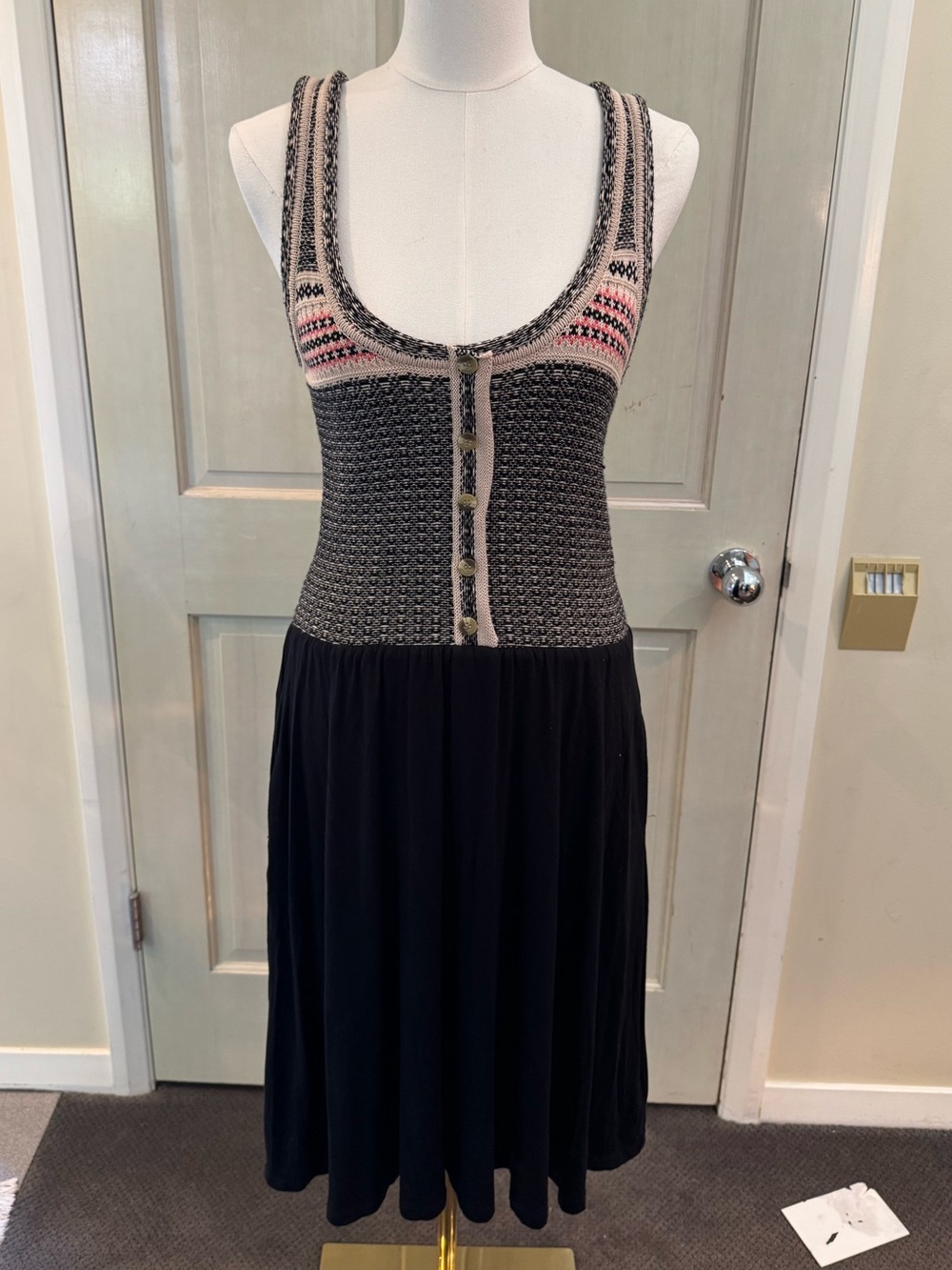 Stetson sleeves dress. Crochet bodice with patterned pink black knit top NWT